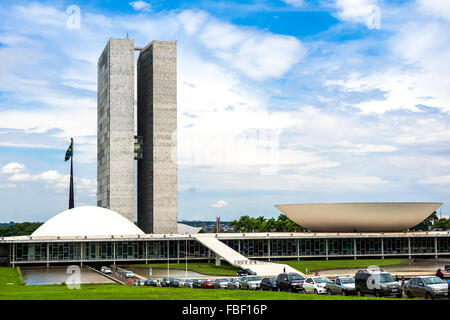 Brasilia, Brasilien - 20. November 2015: Ansicht des brasilianischen Nationalkongresses Gebäude in Brasilia, Hauptstadt von Brasilien. Stockfoto