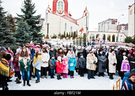 Ukraine. Lemberg - 14. Januar 2016: Weihnachten Krippe Szene Parade der Kinder am Wintertag. Stockfoto