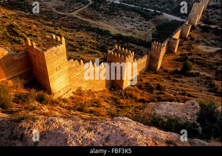 Festungsmauer (Muralla de Jayran). Almeria. Andalucia. Spanien. Stockfoto