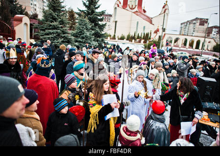 Ukraine. Lemberg - 14. Januar 2016: Weihnachten Krippe Szene Parade der Kinder am Wintertag. Stockfoto
