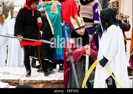 Ukraine. Lemberg - 14. Januar 2016: Weihnachten Krippe Szene Parade der Kinder am Wintertag. Stockfoto