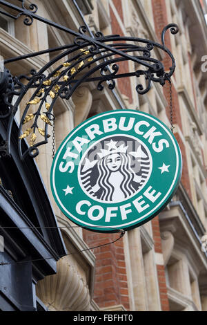 Starbucks Coffee House in London England Stockfoto