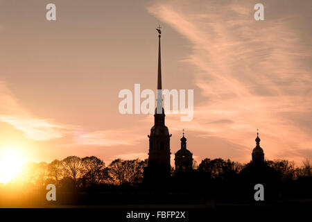 Silhouette der Peter- und Paul-Festung Stockfoto
