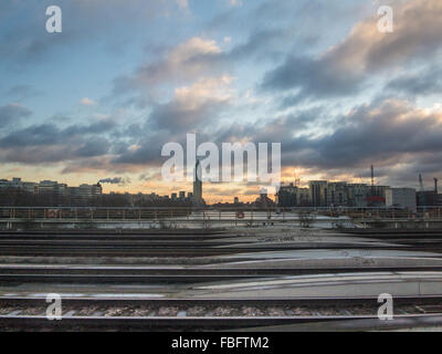 Schienen Sie über die Themse Stockfoto