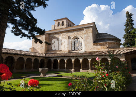 Kreuzgang der Kirche von San Pedro De La Rúa in Estella-Lizarra - Navarra, Spanien Stockfoto