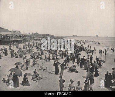 Der Strand in Atlantic City, New Jersey. Viele Menschen. Sonnenschirme, alten Drucken 1895 Stockfoto