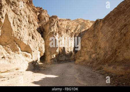 Der Wanderweg durch den golden Canyon gilt als eines der schönsten Trails der Death-Valley-Nationalpark. Stockfoto