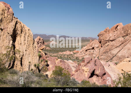 Whitney Pocket ist ein kleiner Bereich des gestreiften Sandsteinfelsen an der Gold Butte Backcountry Byway. Stockfoto
