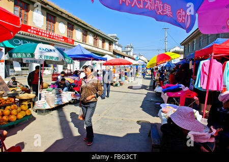 Shaxi Markt, Lebensmittel, Gemüse, Gewürze, chinesische Arzneimittel Zutaten Yunnan Provinz, VR China, Volksrepublik China, China Stockfoto