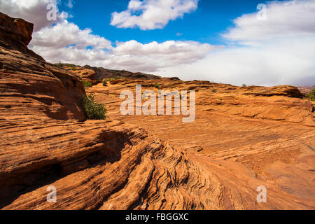 Roten Felsen Hintergrund. Roter Sandstein in der Nähe von Page, Arizona. Stockfoto