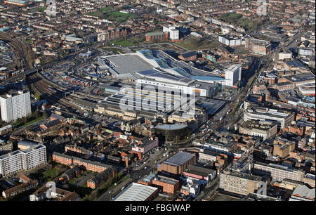 Luftaufnahme von Hull Stadtzentrum einschließlich Hull Paragon Station und St. Stephens Shopping Centre, East Yorkshire, UK Stockfoto