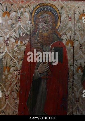 Gemalte Heiligen auf dem Lettner, Bartholomäus Apostel mit einem Messer, viel unkenntlich gemacht; St Michaels Kirche, Irstead, Norfolk Stockfoto