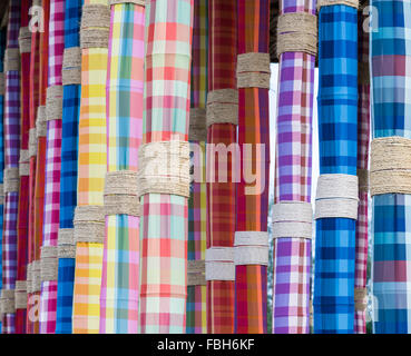 Lendenschurz Roll Pole für schmücken in der Landschaft Farm, ausgewählte Fokus. Stockfoto