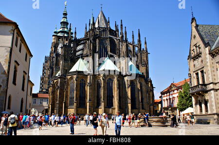 St. Vitus Cathedral (römisch-katholische Kathedrale) in der Prager Burg und Hradschin, Tschechische Republik Stockfoto