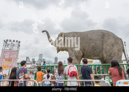 HONG KONG - 3. September: "Lai Yuen Super Sommer 2015" in Central im 3. September 2015. Lai Yuen 1949 eröffnete und im Jahr 1997 geschlossen. Stockfoto