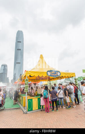 HONG KONG - 3. September: "Lai Yuen Super Sommer 2015" in Central im 3. September 2015. Lai Yuen 1949 eröffnete und im Jahr 1997 geschlossen. Stockfoto