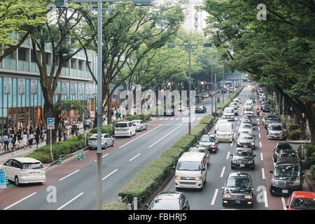 Tokio - AUG 1: Belebte Straße in Harajuku am 1. August 2015. Stockfoto