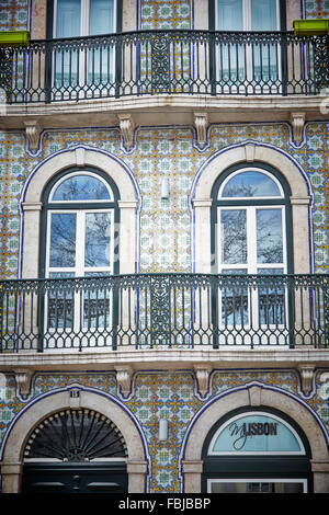 Fassade des Hauses, Keramik Fliesen, gemustert, Nahaufnahme, Lissabon, Portugal Stockfoto