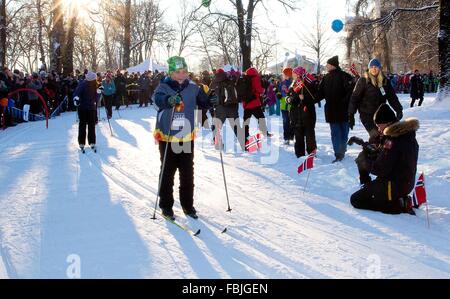 Oslo, 17.01.2016 Prinz Sverre Magnus 25. Jahrestag des Aufstiegs auf den norwegischen Thron ihre Majestäten König Harald und Königin Sonja der königlichen Familie besucht die Ereignisse im The Palace Square (Slottsplassen) RPE/Albert Nieboer/Niederlande OUT - NO-Draht-Dienst - Stockfoto