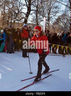 Oslo, 17.01.2016 HM Königin Sonja 25. Jahrestag des Aufstiegs auf den norwegischen Thron ihre Majestäten König Harald und Königin Sonja der königlichen Familie besucht die Ereignisse im The Palace Square (Slottsplassen) RPE/Albert Nieboer/Niederlande OUT - NO-Draht-Dienst - Stockfoto