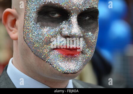 Party Gesicht in London Pride Stockfoto