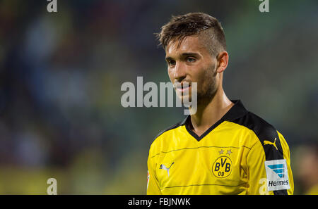 Dubai, Vereinigte Arabische Emirate. 15. Januar 2016. Dortmunds Moritz Leitner während das Testspiel zwischen Jeonbuk Hyundai Motors FC vs. Borussia Dortmund im Zabeel Stadion in Dubai, Vereinigte Arabische Emirate, 15. Januar 2016. Foto: Guido Kirchner/Dpa/Alamy Live News Stockfoto