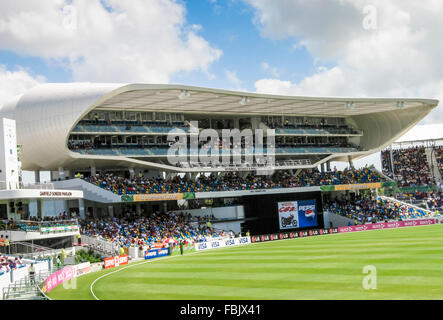 Die einzigartige Form und Gestaltung des Standes Worrell Weekes und Walcott im Kensington Oval, Barbados. Die Tribüne wurde für th gebaut. Stockfoto