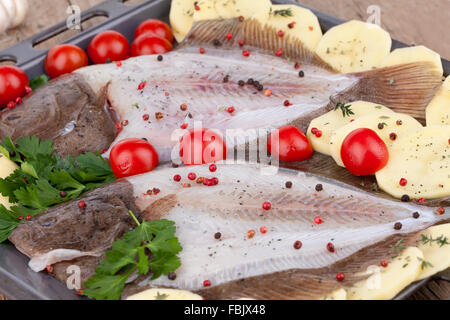 Steinbutt Fisch fertig zum Backen Stockfoto