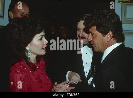 Washington, DC, USA, 1990 Annette Funicello und Frankie Avalon beim jährlichen White House Correspondents Dinner. Bildnachweis: Mark Reinstein Stockfoto