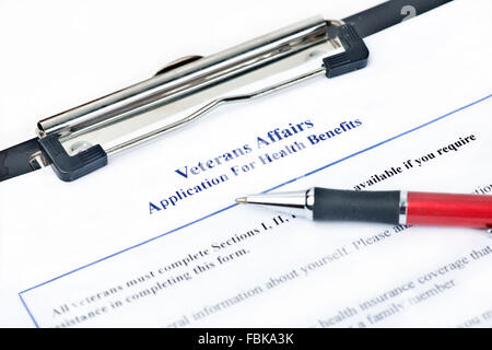 Hypothetische veteran Anwendung für gesundheitliche Vorteile.  Dokument ist völlig frei erfunden und die VA ist eine Regierungsbehörde. Stockfoto