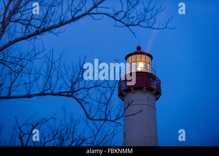 Die Cape kann Leuchtturm bei Vollmond befindet sich in der Stadt von Cape May Point NJ fotografiert wurde 1859 gebaut. Stockfoto