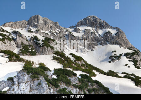 Berg mit Schnee bedeckt, Nationalpark Durmitor, Serbien Stockfoto