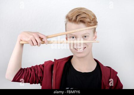 Porträt einer jungen, Deutschland, Stadt Osterode, 13. Januar 2016. Foto: Frank Mai Stockfoto