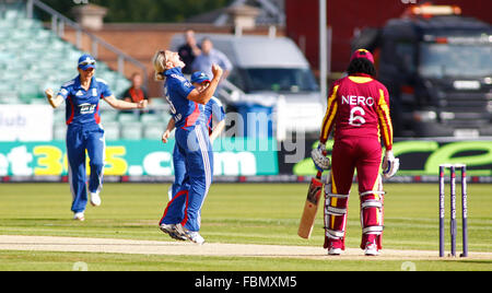 CHESTER LE STREET, ENGLAND 8. September 2012. Während des 1. Nat West t20 Cricket match zwischen Team und Westindien England Frauen Frauen und spielte im Emirat Riverside Cricket Ground, Durham. Stockfoto