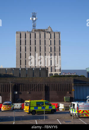 Blackpool, Lancashire Police Headquarters, HQ-Gebäude, Fahrzeuge und Parkplatz. VEREINIGTES KÖNIGREICH Stockfoto