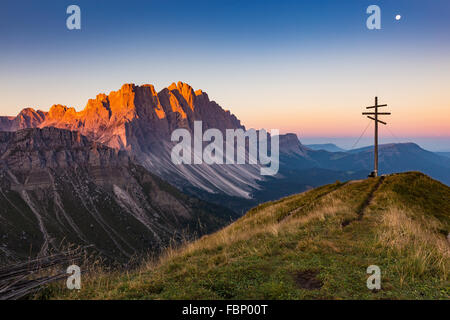 Sonnenaufgang auf der Geislergruppe Berggipfel. Col di Poma. Funes Tal. Die Grödner Dolomiten. Trentino-südtirol. Italienische Alpen. Europa. Stockfoto