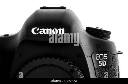 Canon 5D Mark III DSLR auf weißem Hintergrund Stockfoto