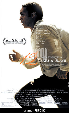 12 Jahre einen Slave (2013) unter der Regie von Steve McQueen und Hauptdarsteller Chiwetel Ejiofor, Michael Kenneth Williams und Michael Fassbender. Verfilmung des biographischen Solomon Northup's Roman im Jahre 1853 über eine freie schwarze Familie Mann, der entführt und in die Sklaverei verkauft veröffentlicht. Stockfoto