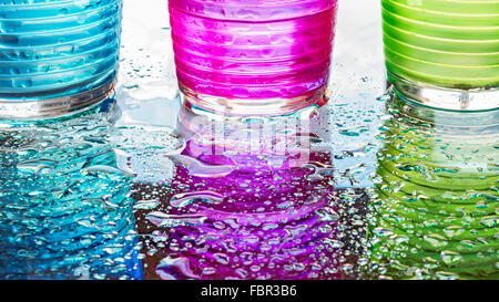 Reflexion der drei farbige Gläser Stockfoto