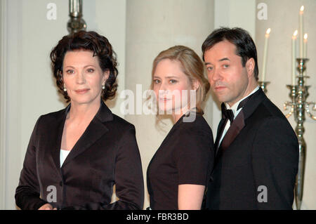 Iris Berben, Julia Jentsch, Jan Josef Liefers - TV-Produktion "Das Mädchen im Cafe" (SAT1), Fototermin bin morgens 24 gesetzt. Februar 20 Stockfoto