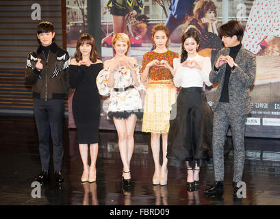 Kwon Yool, Yoo Da-In, Seo In-Young, Yoo In-Na, Jang Na-Ra und Jung Kyung-Ho, 18. Januar 2016: (L-R), südkoreanischer Schauspieler und Schauspielerinnen Kwon Yool, Yoo Da-In Seo In-Young Yoo In-Na, Jang Na-Ra und Jung Kyung-Ho besuchen eine Pressekonferenz für einen südkoreanischen Drama "Eine mehr Happyend" in Seoul, Südkorea. Bildnachweis: Lee Jae-Won/AFLO/Alamy Live-Nachrichten Stockfoto