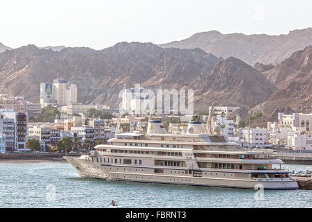 Yacht von Sultan Qaboos in Muttrah, Oman Stockfoto