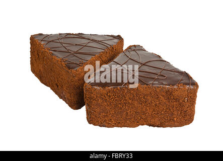 Köstliche Keks-Kuchen mit Schokolade isoliert auf weißem Hintergrund Stockfoto