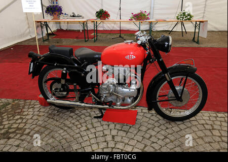 Arcore - Ausstellung von historischen Modellen von den Werksmaschinen Gilera. Modell 250 Neptun Sport 1953 Stockfoto
