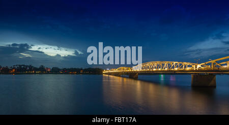Truong Tien Brücke Hue, Vietnam Stockfoto