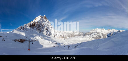 Die Wendenstöcke in der Schweiz sind ein Multi-bezwang Berg von der Urner Alpen, mit Blick auf Gadmen im Kanton Bern. Stockfoto