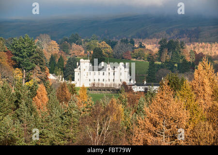 Blair Atholl Castle, Herbst, von A9, Perthshire, Schottland, UK Stockfoto