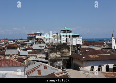 Blick über die Dächer von Stonetown Stockfoto