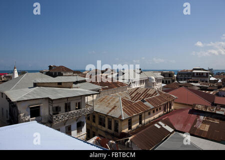 Blick über die Dächer von Stonetown Stockfoto