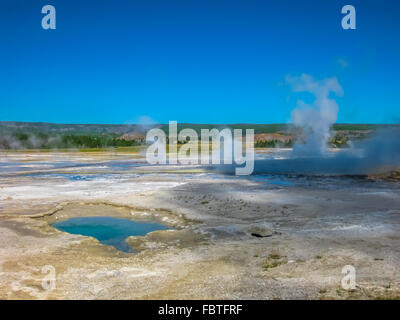 Sprudel-Becken im Yellowstone Stockfoto